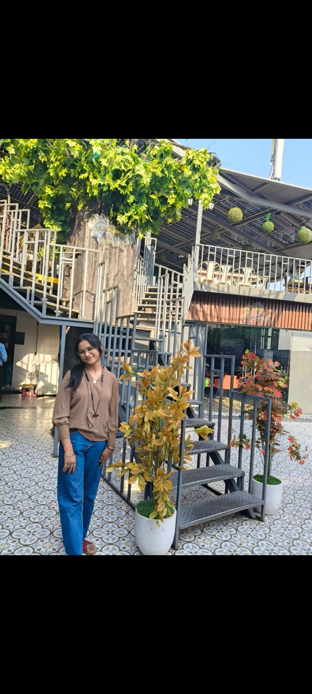 Surbhi chaudhary